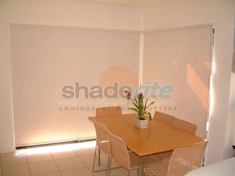 Roller / Holland blind installation in Avalon, Sydney