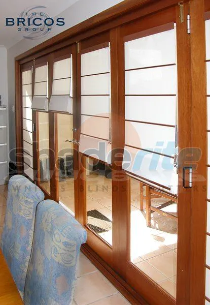 Roman blind installation, Sydney