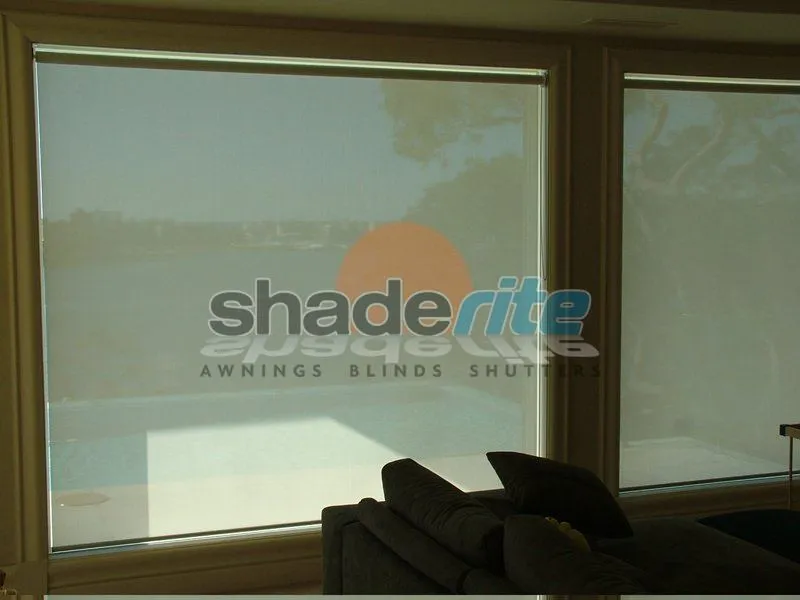 Sunscreen blind installation, Sydney