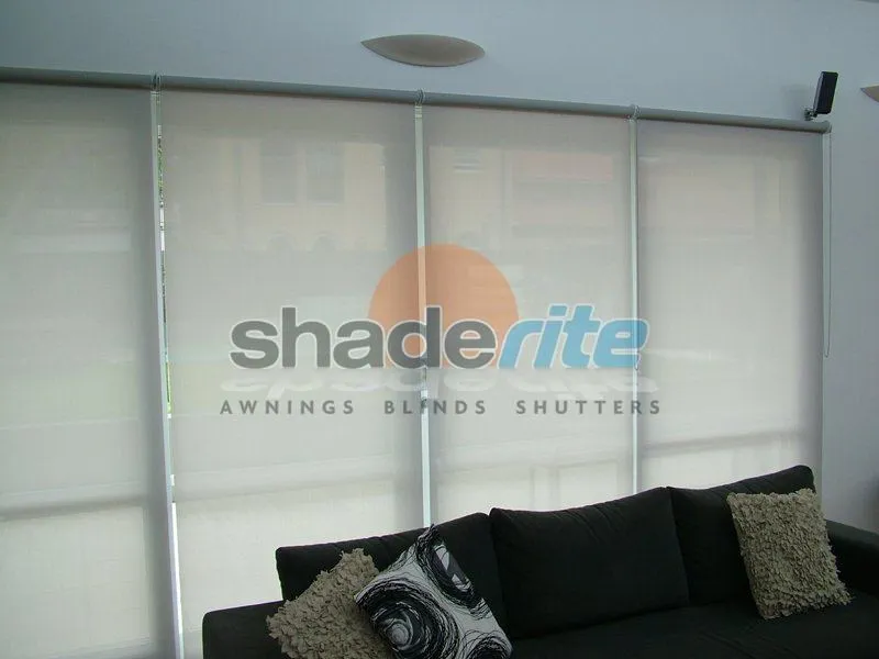 Sunscreen blind installation, Sydney