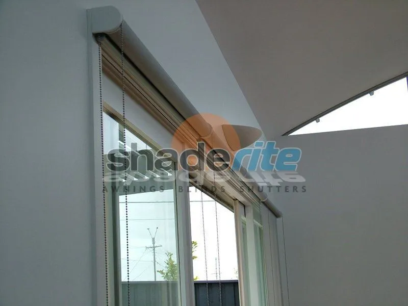 Sunscreen blind installation, Sydney