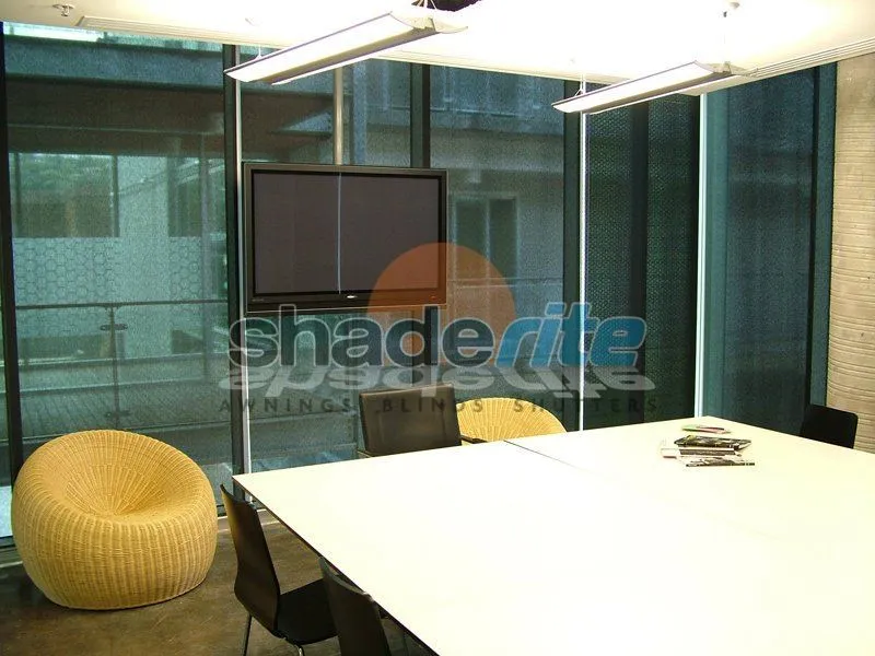 Sunscreen blind installation, Sydney
