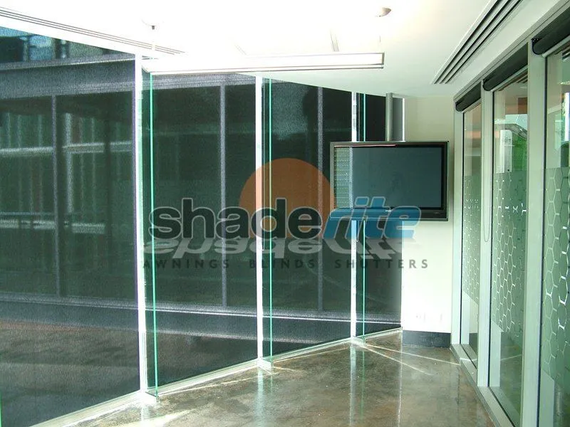 Sunscreen blind installation, Sydney