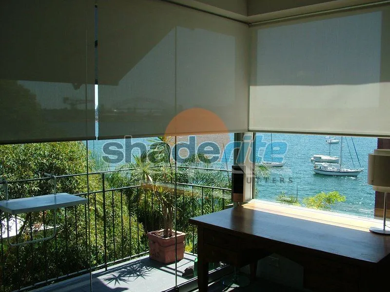 Sunscreen blind installation, Sydney