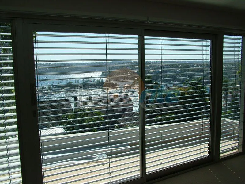 Venetian blind installation, Sydney